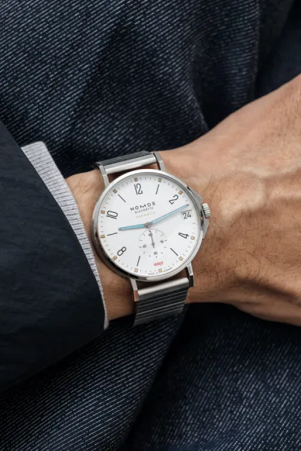 NOMOS Tangente Sport Otomatik Beyaz Gümüş Plaka 580 Görsel 11