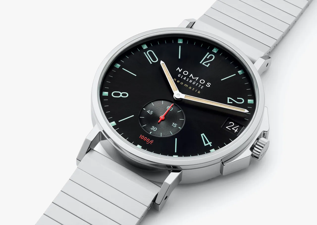 NOMOS Glashütte Tangente Sport Otomatik Marine Black 581 detay görseli 2