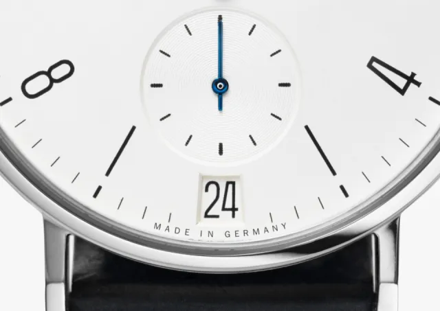 NOMOS Glashütte Tangomat Date Otomatik Beyaz Gümüş 602 Görsel 4