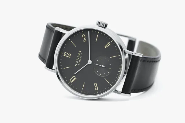 NOMOS Tangomat Ruthenium Otomatik 603 Görsel 3