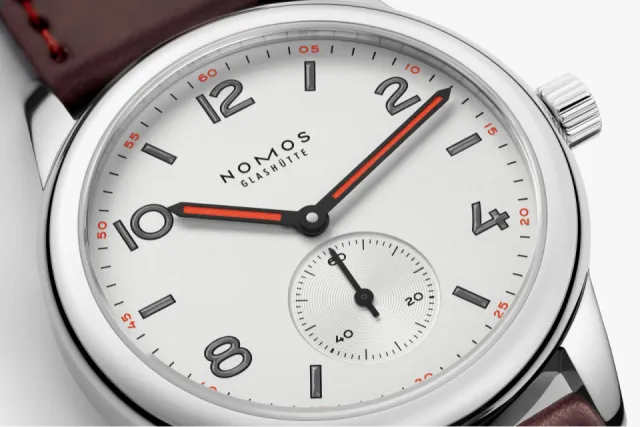 NOMOS Glashütte Club Otomatik Beyaz Gümüş 7011 Görsel 3