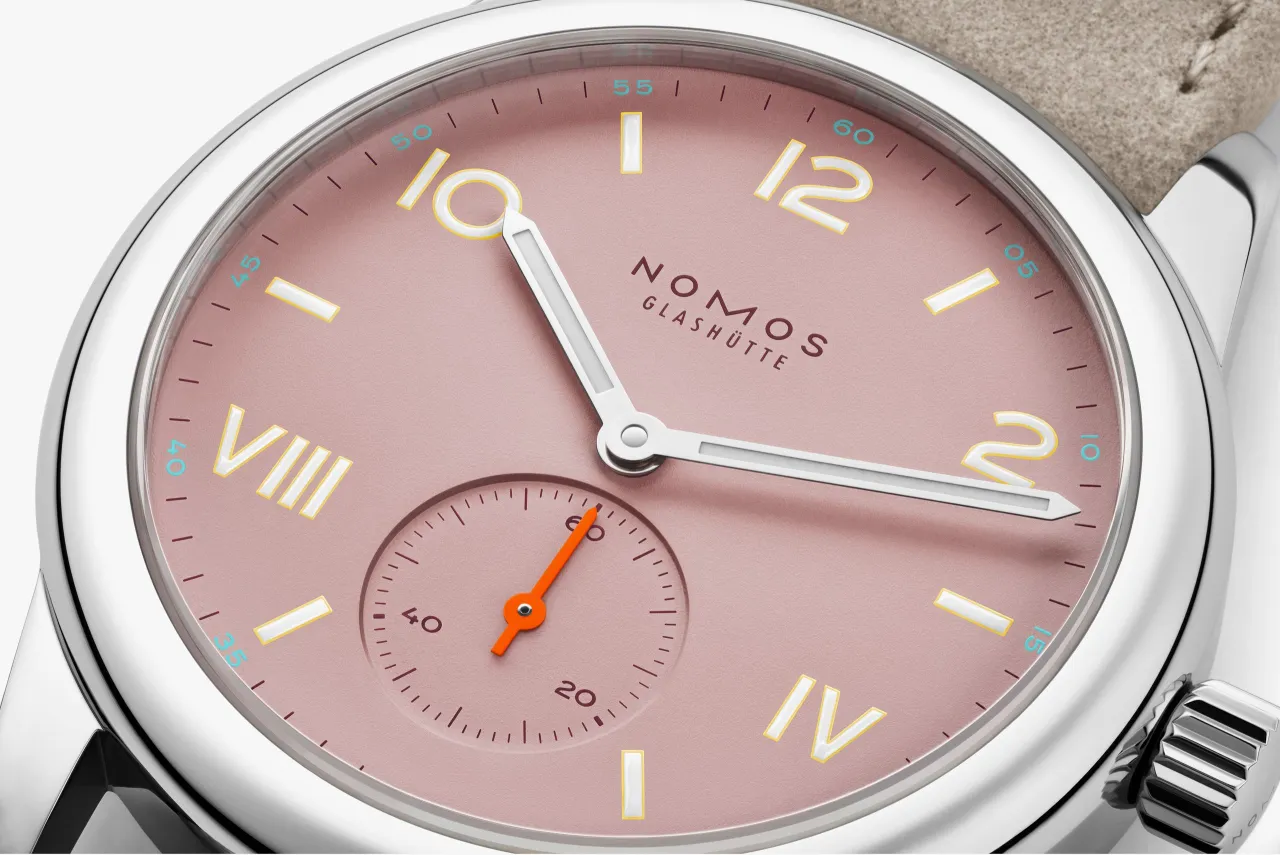 NOMOS Glashütte Club Campus Full Rose Otomatik 706 detay görseli 3