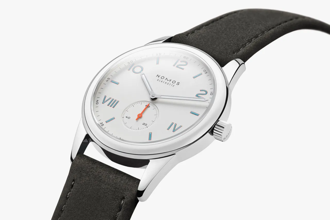 NOMOS Glashütte Club Campus 38 Bilingual Dial 735 detay görseli 2