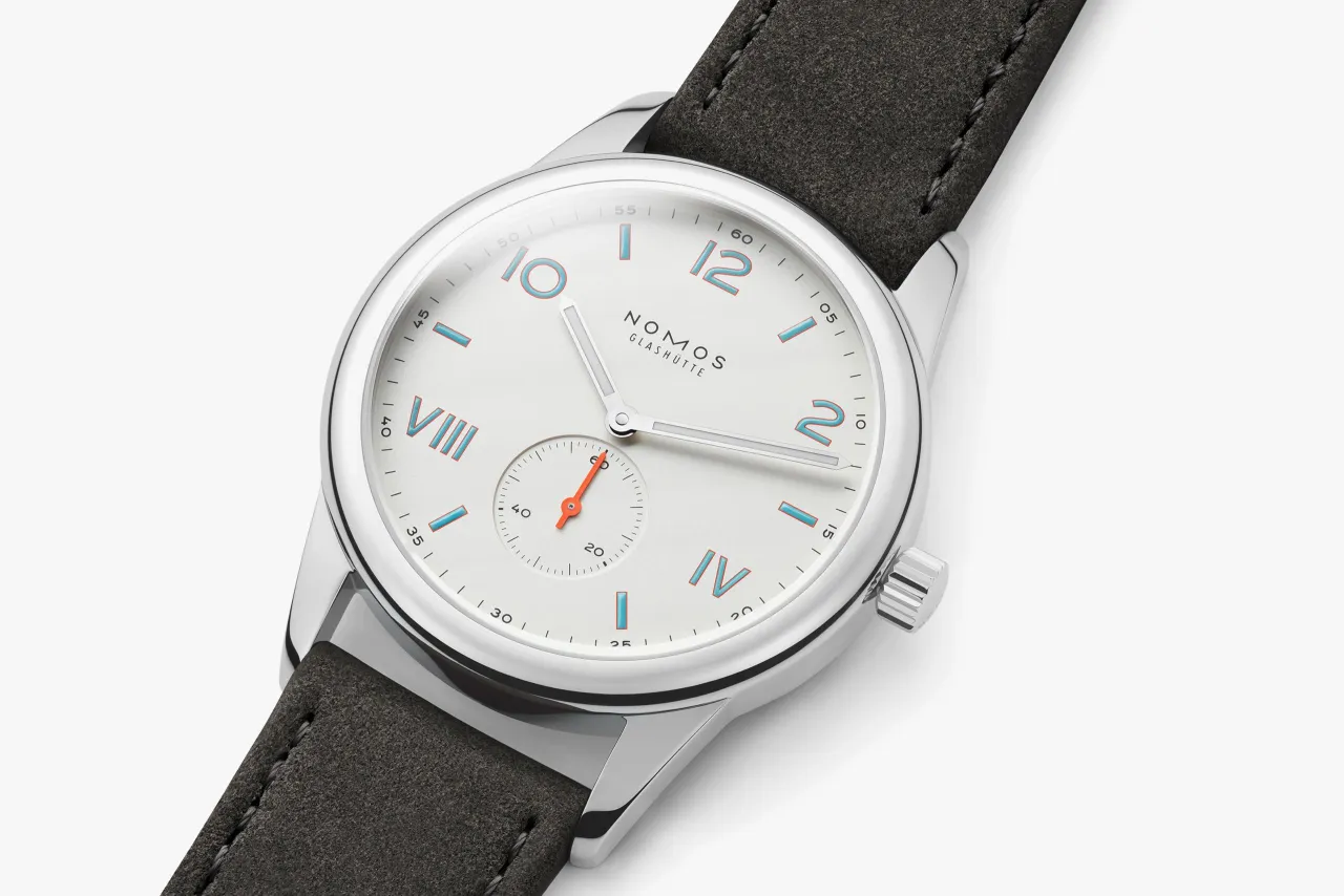 NOMOS Glashütte Club Campus 38 Bilingual Dial 735 detay görseli 4