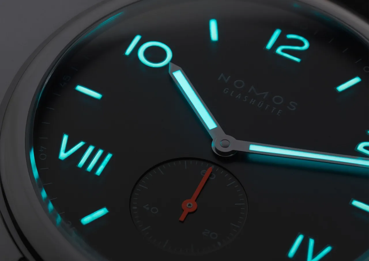 NOMOS Club Campus 38 Night Otomatik 736 detay görseli 4
