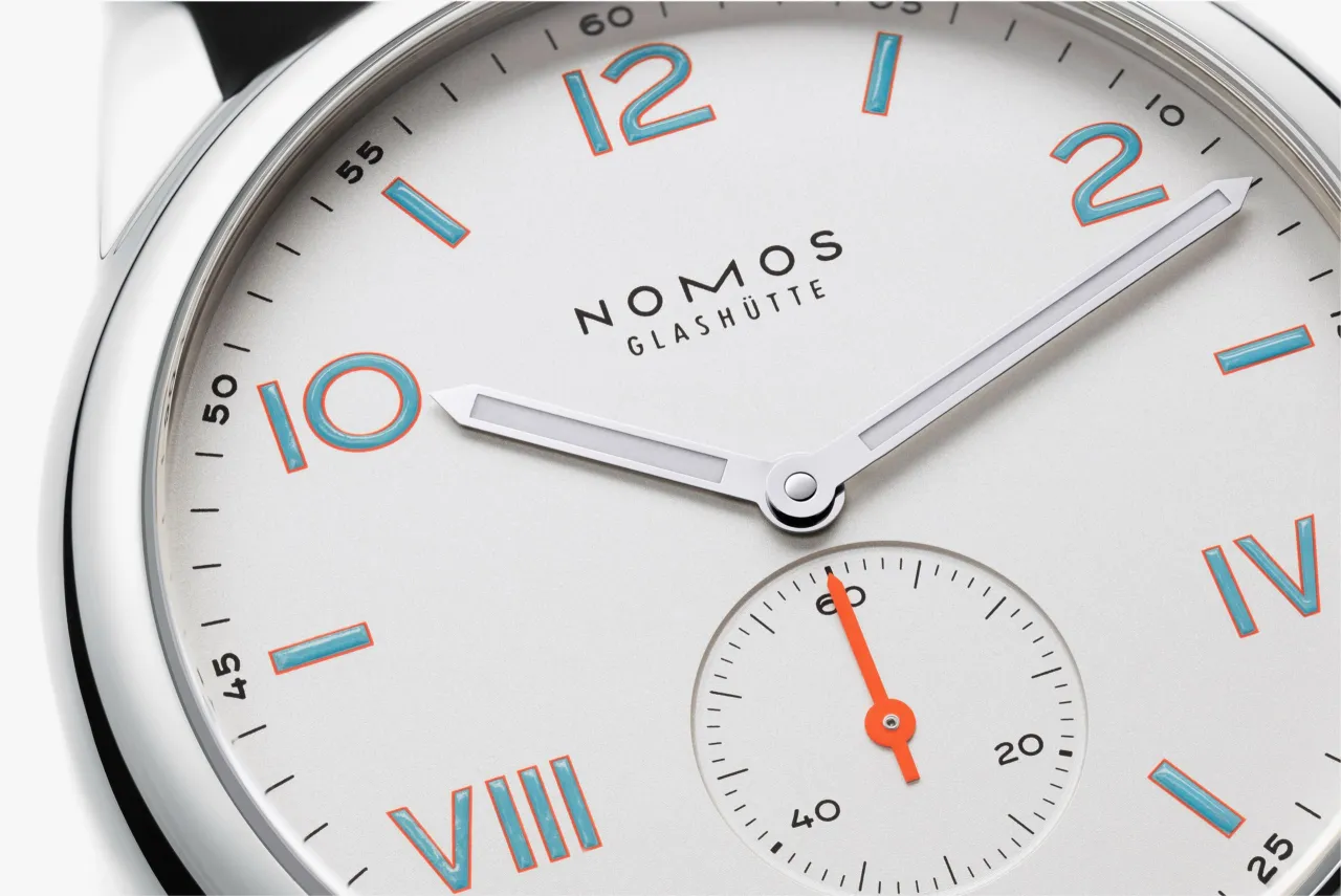 NOMOS Glashütte Club Campus 38 Otomatik 737 detay görseli 3