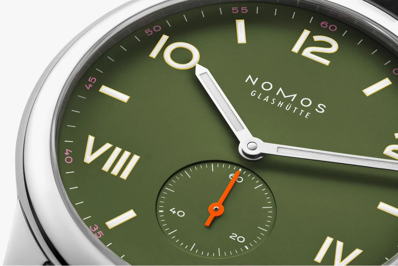 NOMOS Glashütte Club Campus 38 All Olive Otomatik 739 detay görseli 3