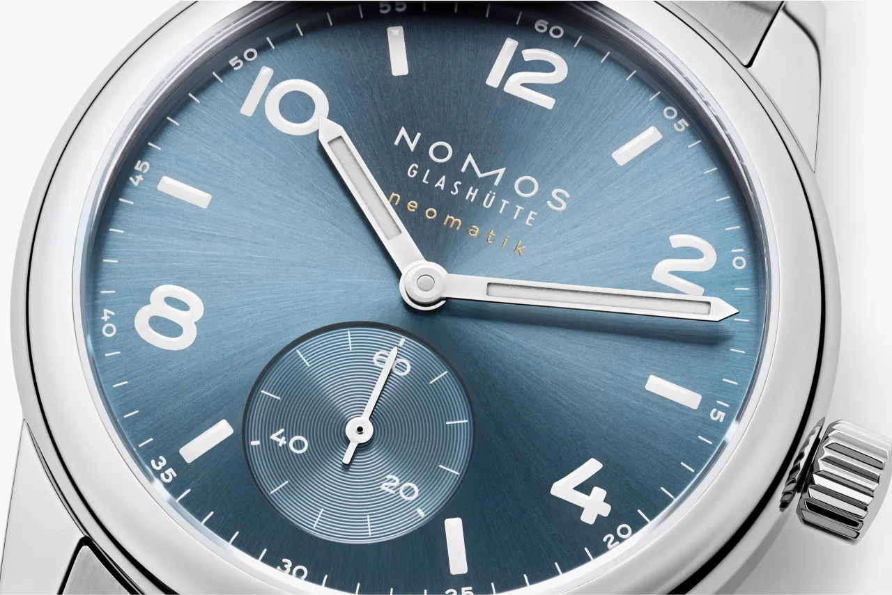 NOMOS Club Sport Neomatik Polar Blue 747 detay görseli 2