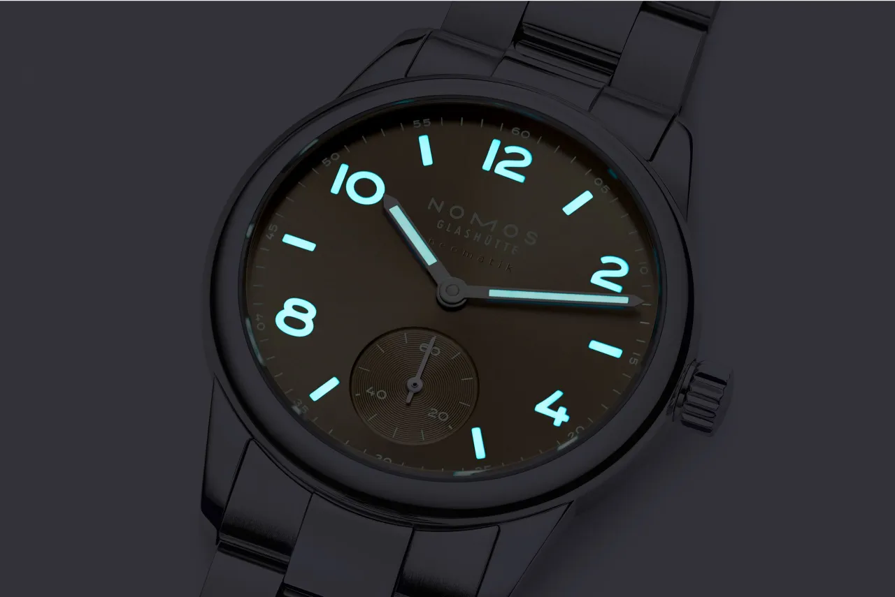 NOMOS Club Sport Neomatik Gold 755SB detay görseli 4