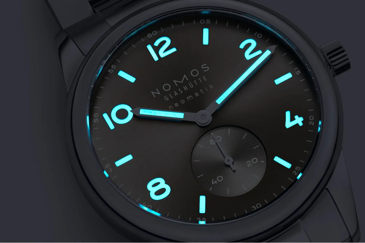 NOMOS Club Sport Neomatik Smoke 764 detay görseli 5