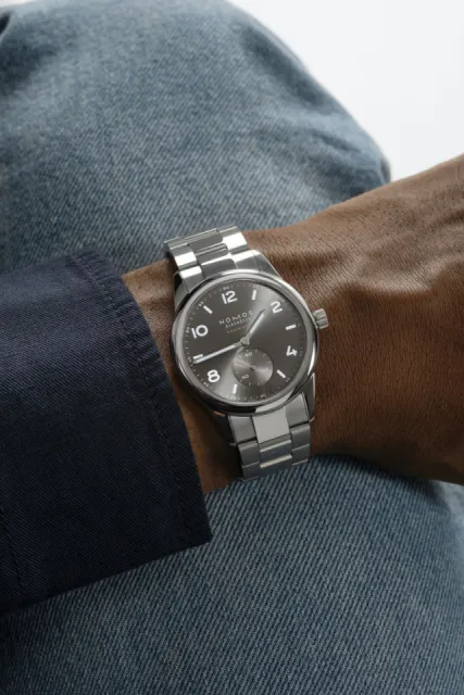 NOMOS Club Sport Neomatik Smoke 764 Görsel 10