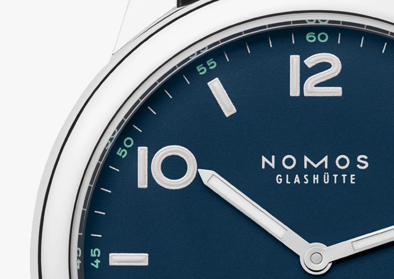 NOMOS Glashütte Club Automatic Date Atlantic 776 detay görseli 2