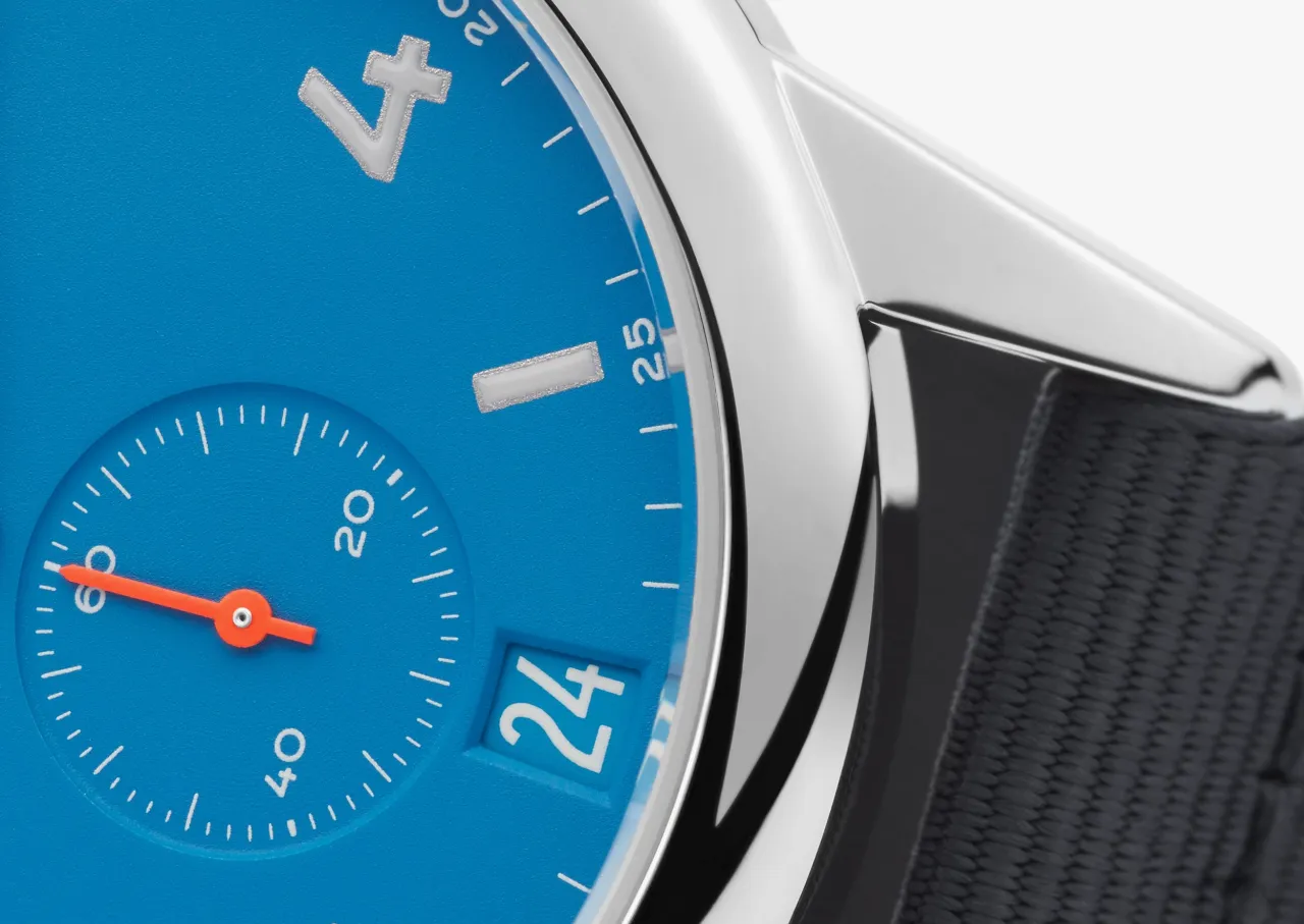 NOMOS Club Automatic Date Siren Blue 777 detay görseli 2