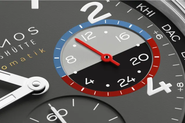 NOMOS Glashütte Club Sport Neomatik Worldtimer Volcano 790S1 Görsel 5