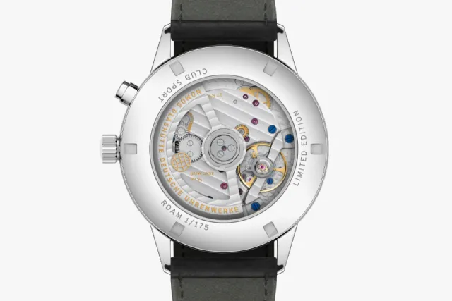 NOMOS Club Sport Neomatik Worldtimer Roam 790S10 Görsel 8