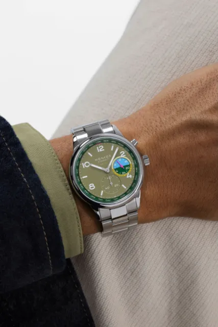 NOMOS Glashütte Club Sport Neomatik Worldtimer Jungle 790S2 Görsel 9