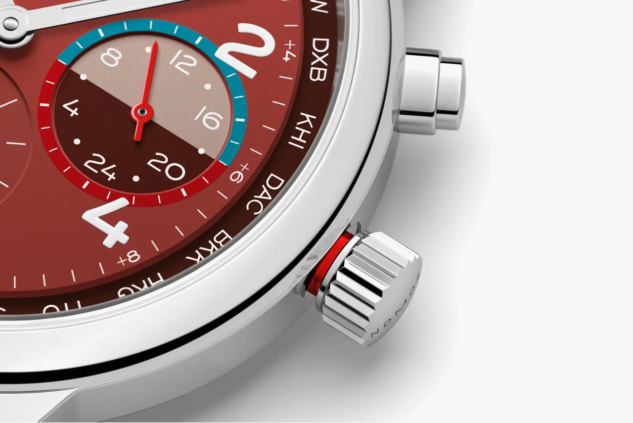 NOMOS Glashütte Club Sport Neomatik Worldtimer Magma 790S5 detay görseli 5