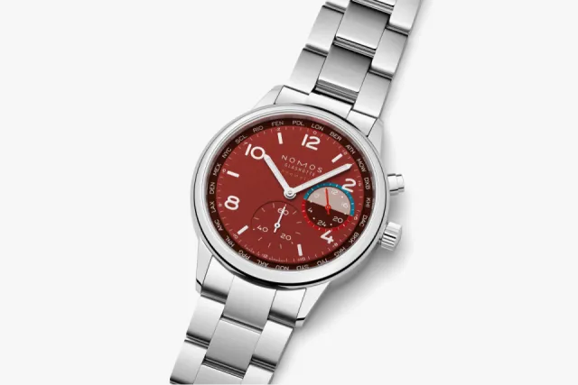 NOMOS Glashütte Club Sport Neomatik Worldtimer Magma 790S5 Görsel 3