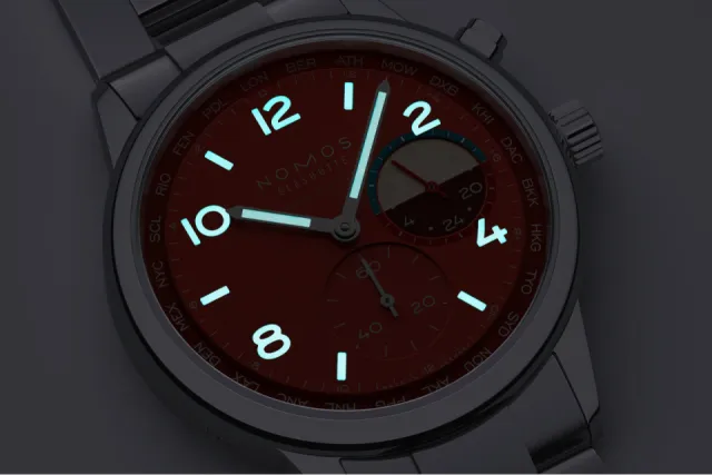 NOMOS Glashütte Club Sport Neomatik Worldtimer Magma 790S5 Görsel 7