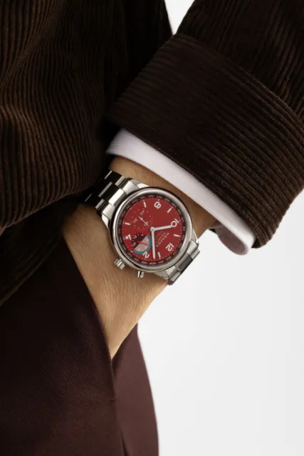 NOMOS Glashütte Club Sport Neomatik Worldtimer Magma 790S5 Görsel 11