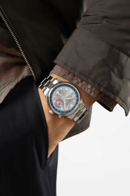 NOMOS Glashütte Club Sport Neomatik Worldtimer Gümüş 791 Görsel 11