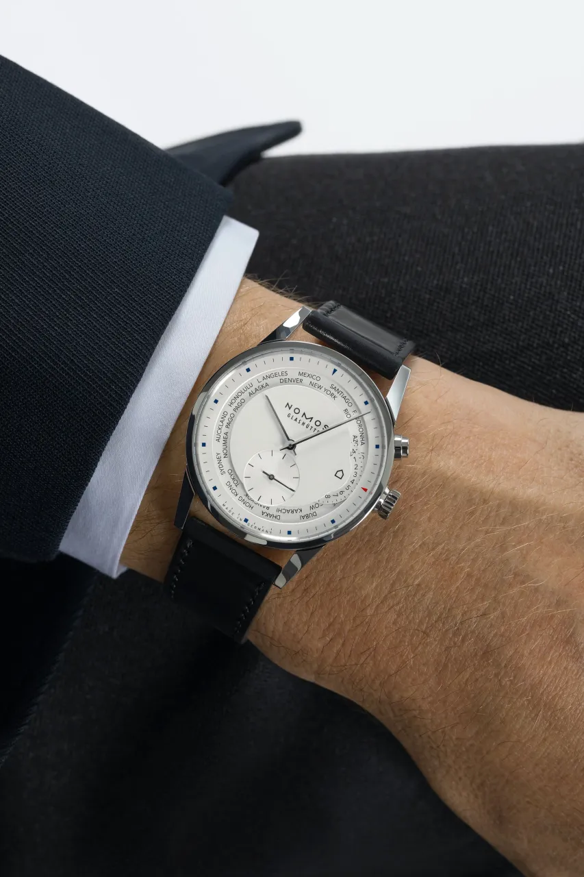 NOMOS Glashütte Zürich Worldtimer Otomatik Beyaz 805 detay görseli 5