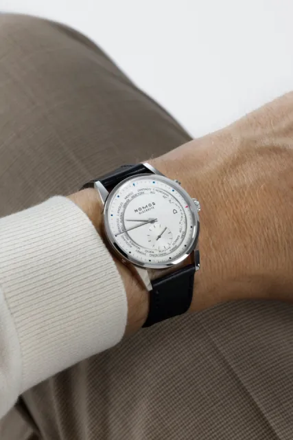 NOMOS Glashütte Zürich Worldtimer Otomatik Beyaz 805 Görsel 8