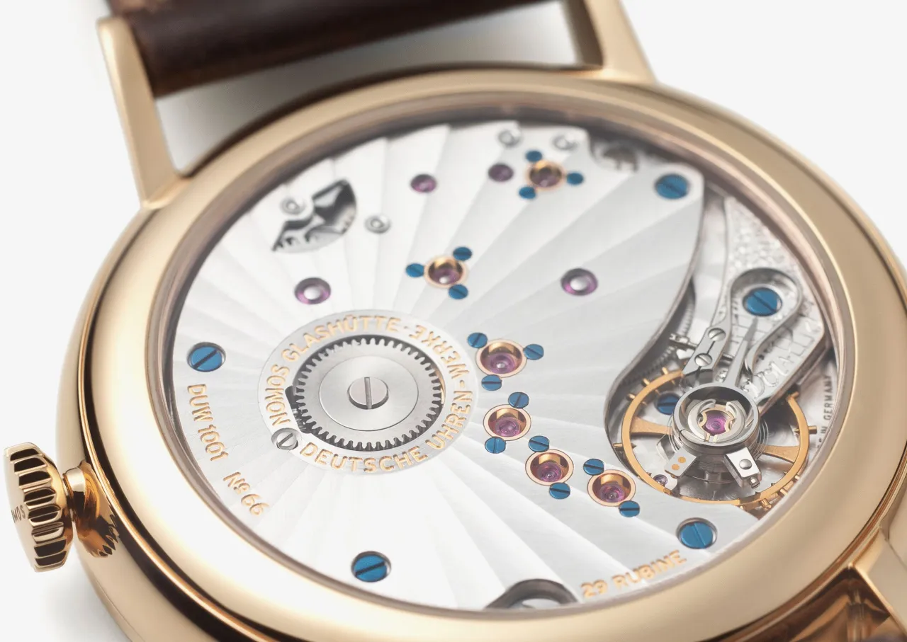 NOMOS Lambda Rose Gold 930 detay görseli 3