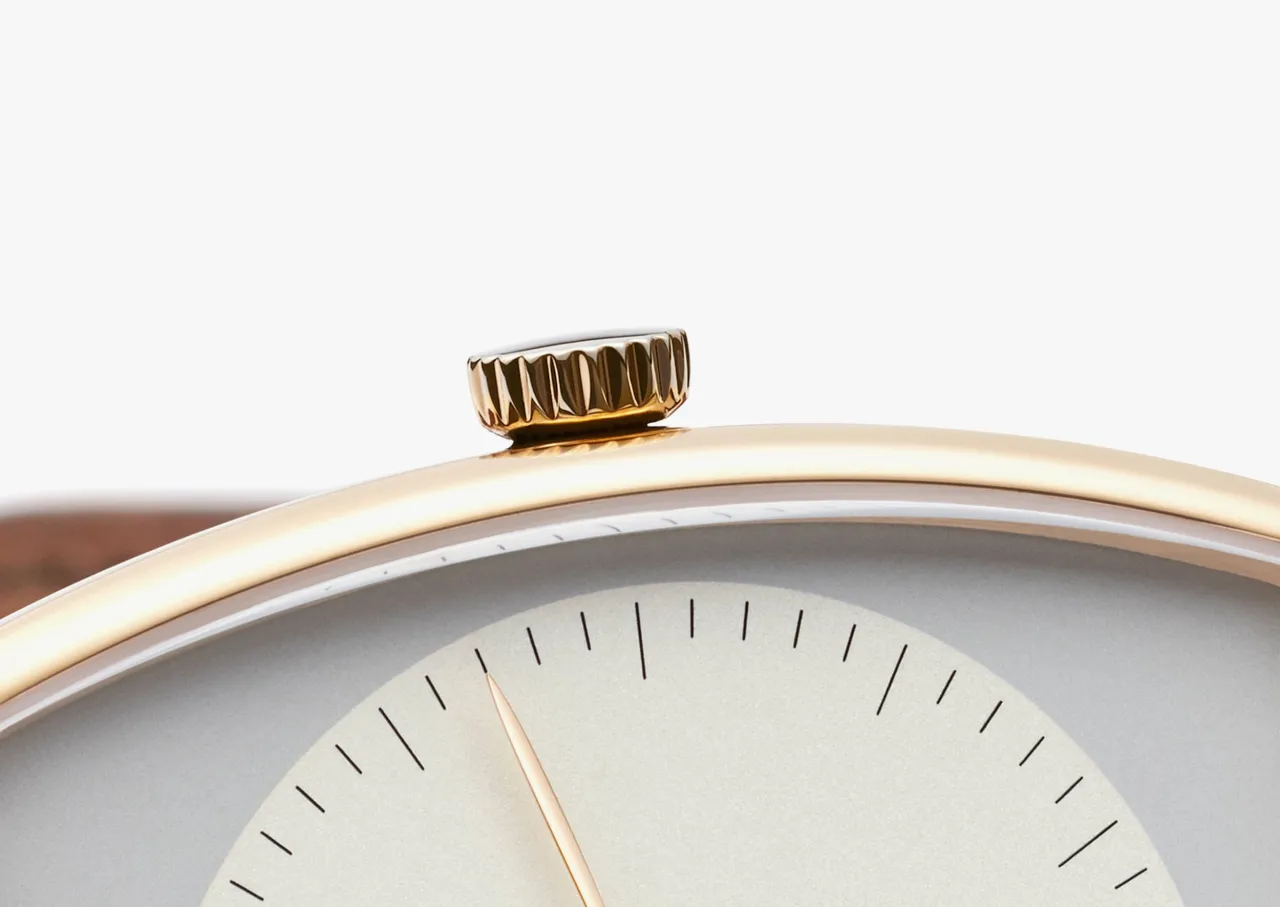NOMOS Glashütte Lux Hermelin Otomatik 940 detay görseli 4