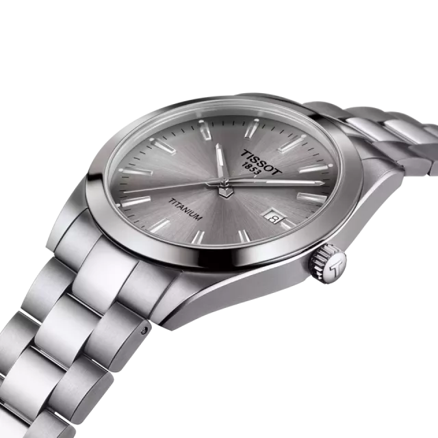 Tissot Gentleman Titanium T1274104408100 Görsel 2