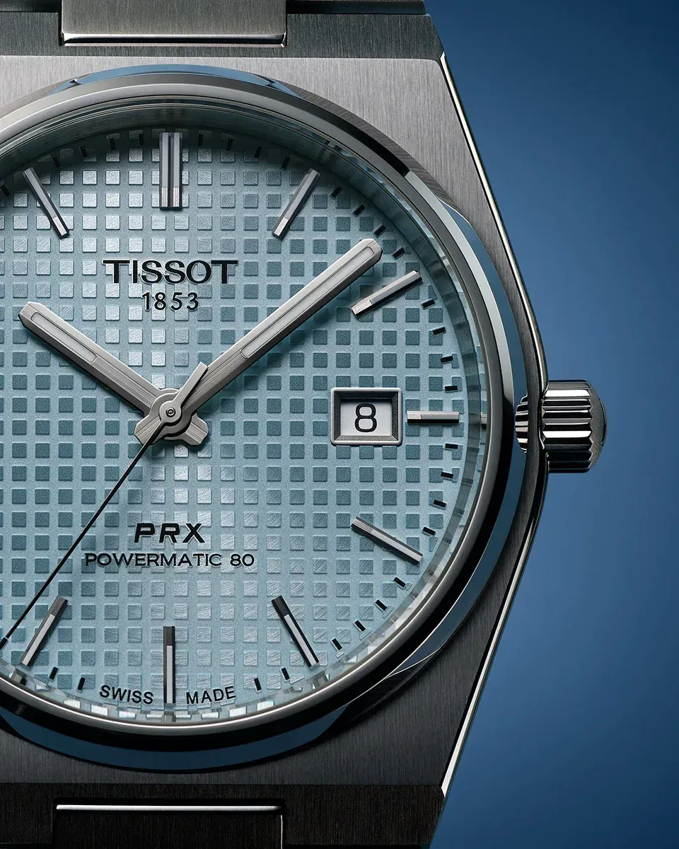 1978 entegre bilezik tasarımından doğan mavi kadranlı Tissot PRX